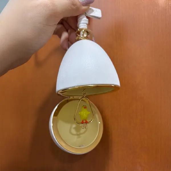 使い勝手良し☆シャネル 26SS ミニ バッグ コピー チャーム AP5273-B24310-10601