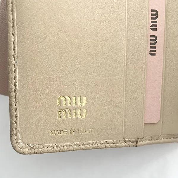 雑誌付録[N級品]【ミュウミュウ】Compact Wallet ロゴベルト コンパクト 2つ折り財布 スーパーコピー 5MV204_2C3Y_F0036