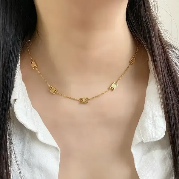【セリーヌ】ミニトリオンフ ネックレス スーパーコピー ゴールド 460MS6BRA.35OR