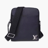 ルイヴィトンコピー(Louis Vuitton)メンズ ショルダーバッグ