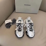 2021最新Balenciagaスニーカー メンズとレディース バレンシアガ シューズ靴 スーパーコピー