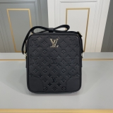 202211最新ルイヴィトン(Louis Vuitton) メンズ  ショルダーバッグ   コピー